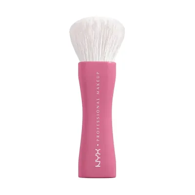 NYX Buttermelt Blush Brush Кисть для румян для плавной растушевки