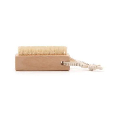 Nail Brush FSC Wood AND Деревянная щетка для ногтей с натуральной щетиной